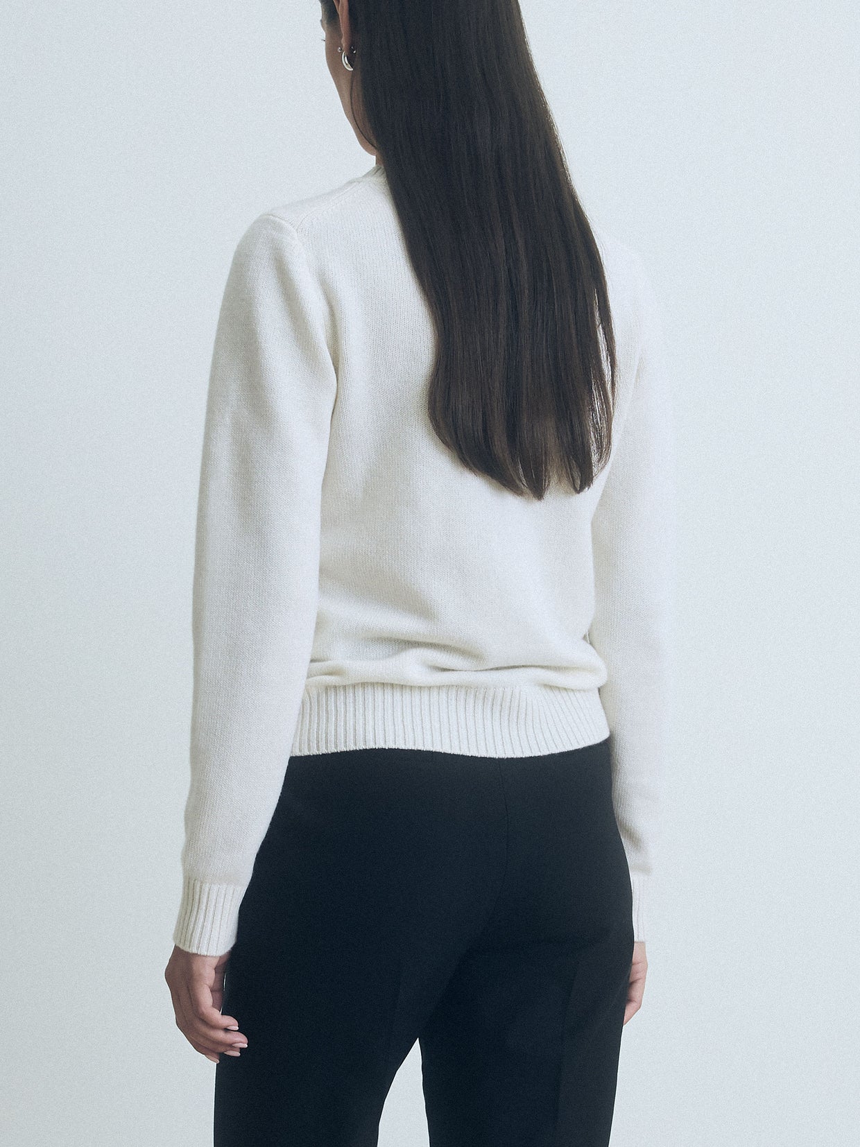  Cashmere crewneck sweater