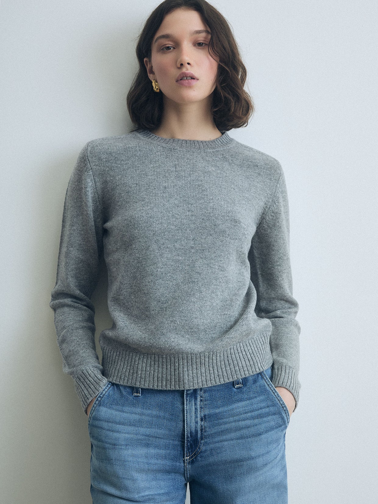  Cashmere crewneck sweater